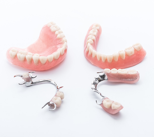 Gladstone Dentures and Partial Dentures